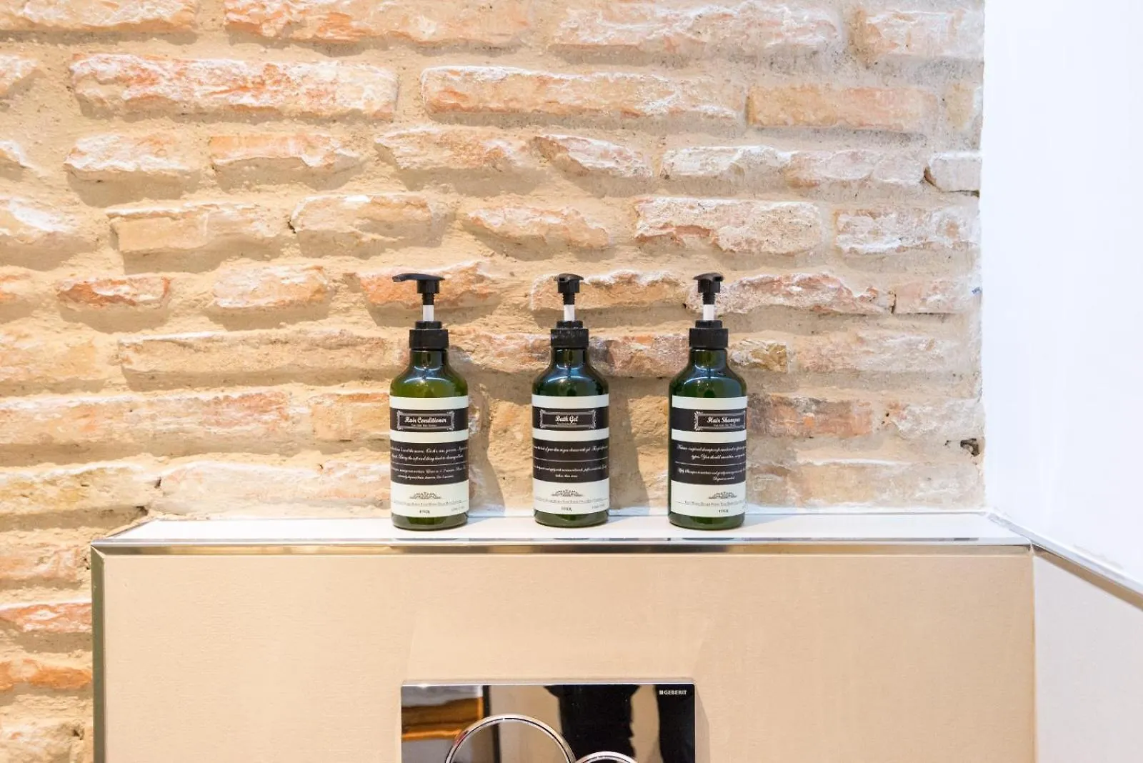Apartment Te1A-El Teatro Brick Wall Suite Prime Location Málaga